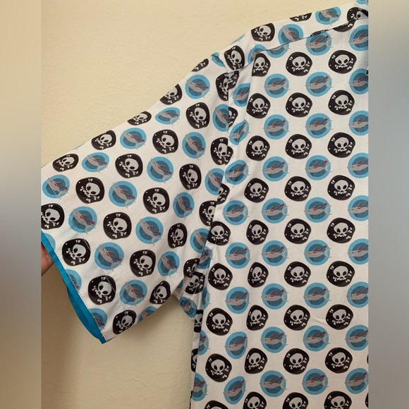 🔥NWT-Luciano Visconti black label fun pirate shark button up shirt size M - Picture 4 of 10